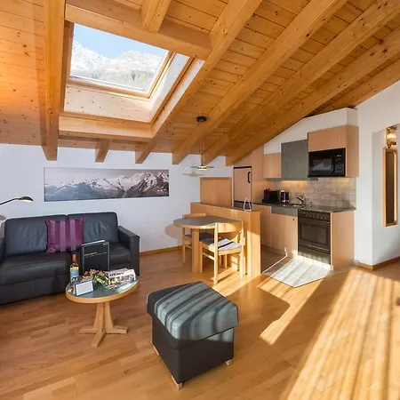 아파트 Helvetia Saas Fee